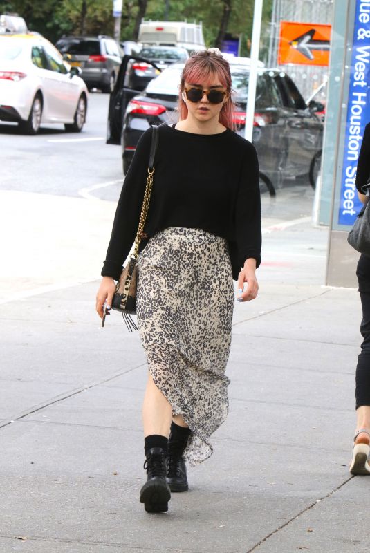 MAISIE WILLIAMS Out and About in New York 09/05/2019