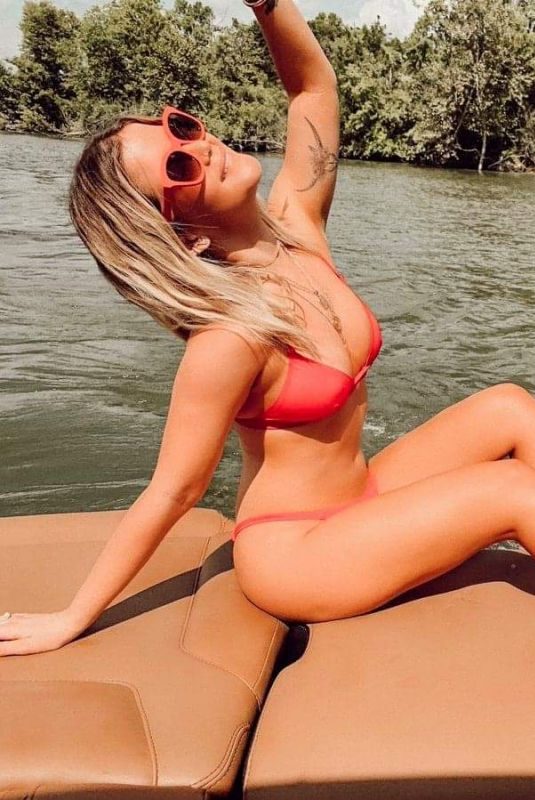 MAREN MORRIS in Bikini – Instagram Photo 09/02/2019