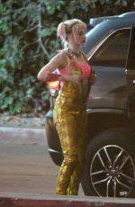MARGOT ROBBIE on the Set of Birds of Prey in Los Angeles 09/05/2019