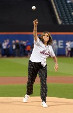 MARISKA HARGITAY Throws Out First Pitch of LA Dodgers vs NY Mmets Game in New York 09/13/2019