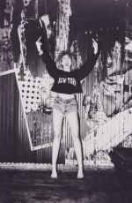 MILEY CYRUS - Ellen Von Unwerth