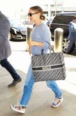 NATALIE PORTMAN Arrives at LAX Airport in Los Angeles 09/27/2019