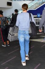 NATALIE PORTMAN Arrives at LAX Airport in Los Angeles 09/27/2019