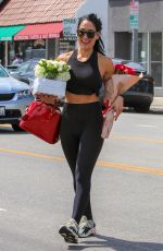 NIKKI BELLA Buying Flowers in Los Angeles 09/10/2019