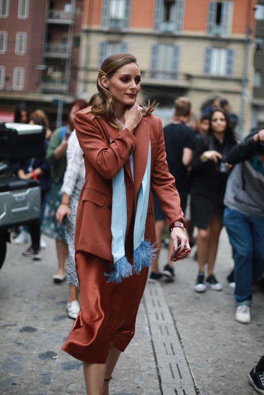 OLIVIA PALERMO Arrives at Max Mara Show at Milan Fashion Week 09/19/2019