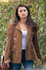 PENELOPE CRUZ and JESSICA CHASTAIN on the Set 355 Movie in London 09/05/2019