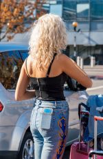 PIXIE LOTT at Los Angeles International Airport 09/19/2019