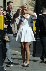 PIXIE LOTT Out and About in London 09/02/2019
