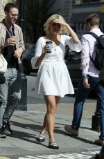 PIXIE LOTT Out and About in London 09/02/2019