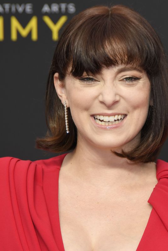 RACHEL BLOOM at 71st Annual Creative Arts Emmy Awards in Los Angeles 09/2015/2019