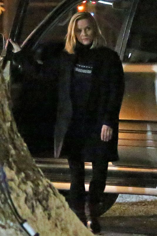 REESE WITHERSPOON on the Set of Little Fires Everywhere in Los Angeles 09/21/2019