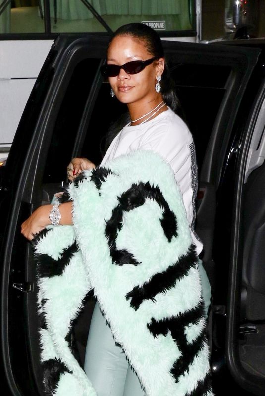 RIHANNA Out and About in New York 09/12/2019