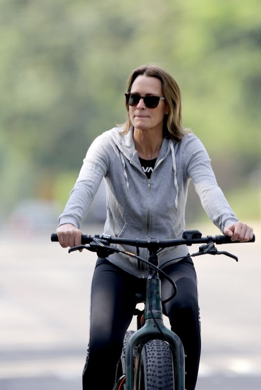 ROBIN WRIGHT Out for a Bike Ride in Los Angeles 09/17/2019