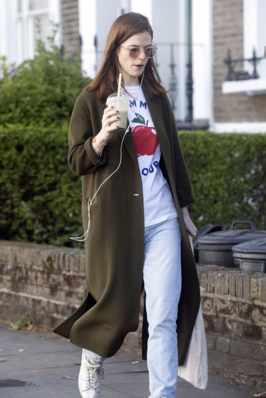 ROSE LESLIE Out for Smoothie in London 09/12/2019