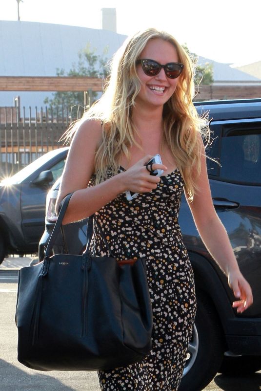 SAILOR BRINLEY-COOK Arrives at a Dance Studio in Los Angeles 09/17/2019