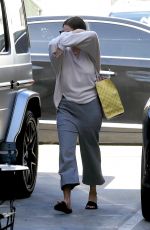 SELENA GOMEZ Arrives at Nine Zero One Hair Salon in West Hollywood 09/25/2019
