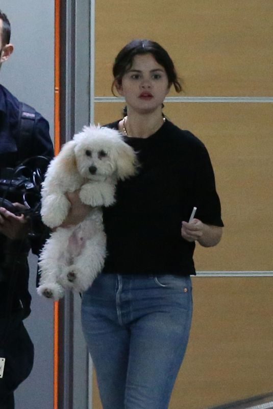 SELENA GOMEZ Out with Her Dog Winnie in West Hollywood 09/23/2019