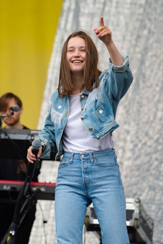 SIGRID Performs at Lollapalooza Festival 09/07/2019