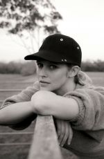 TERESA PALMER in Harper