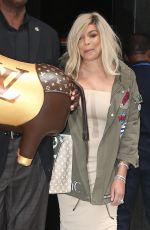 WENDI WILLIAMS Out Shopping in New York 09/18/2019