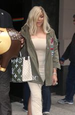 WENDI WILLIAMS Out Shopping in New York 09/18/2019