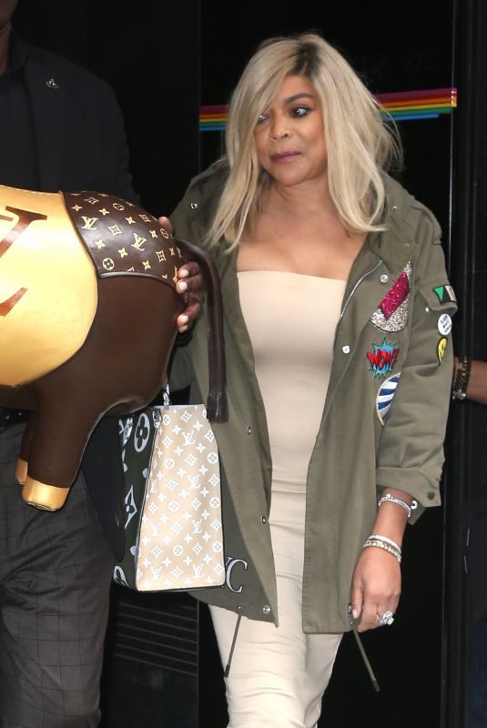 WENDI WILLIAMS Out Shopping in New York 09/18/2019