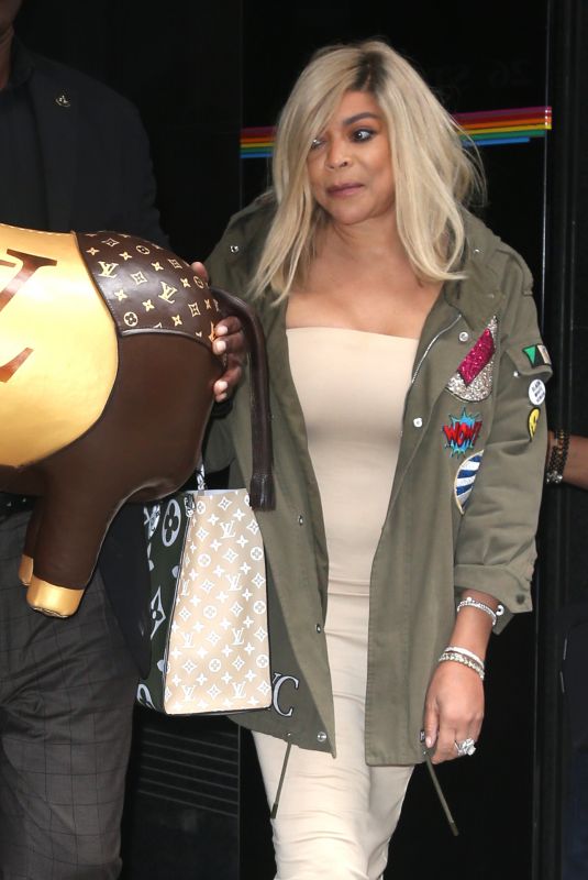 WENDI WILLIAMS Out Shopping in New York 09/18/2019