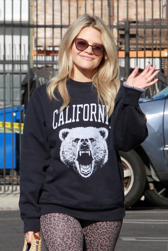 WITNEY CARSON Arrives at Dancing with the Stars Rehearsal in Hollywood 09/02/2019