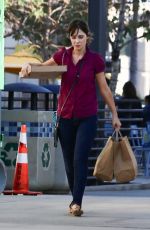 ZOOEY DEUTCH Picks Up Dinner in Manhattan Beach 09/14/2019