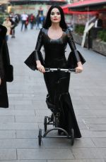 AMANDA HOLDEN and ASHLEY ROBERTS as Morticia and Wednesdey Addams Leaves Heart Radio 10/31/2019