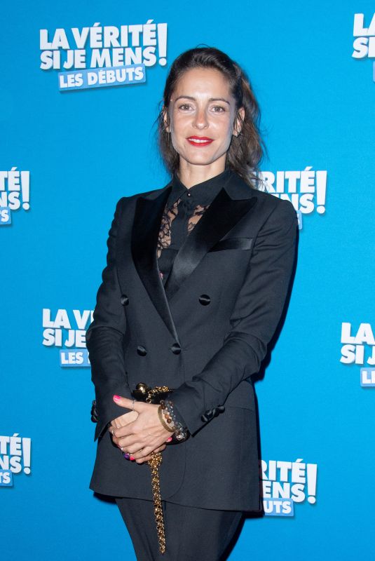 AUDREY DANA at La Verite Si Je Mens Les Debuts Premiere in Paris 10/15/2019