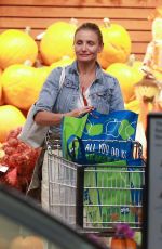 CAMERON DIAZ Shopping at Whole Foods in Beverly Hills 10/11/2019