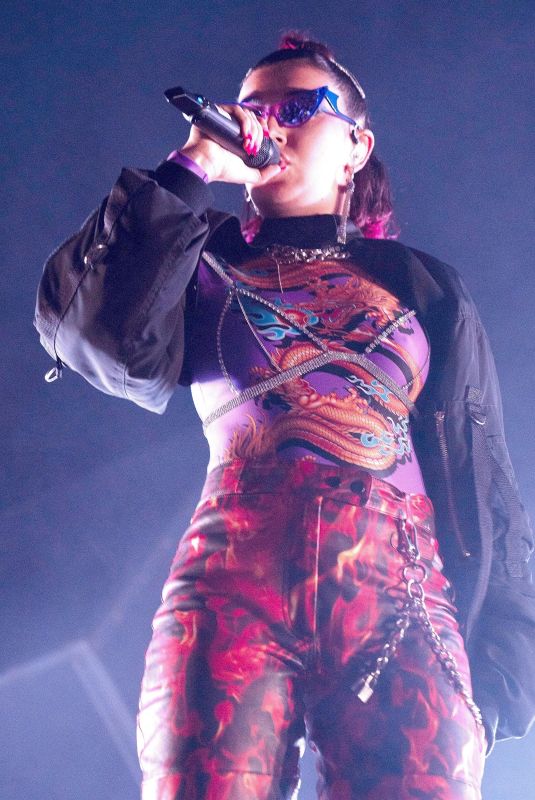 CHARLI XCX Performs at Fox Theater in Oakland 10/02/2019