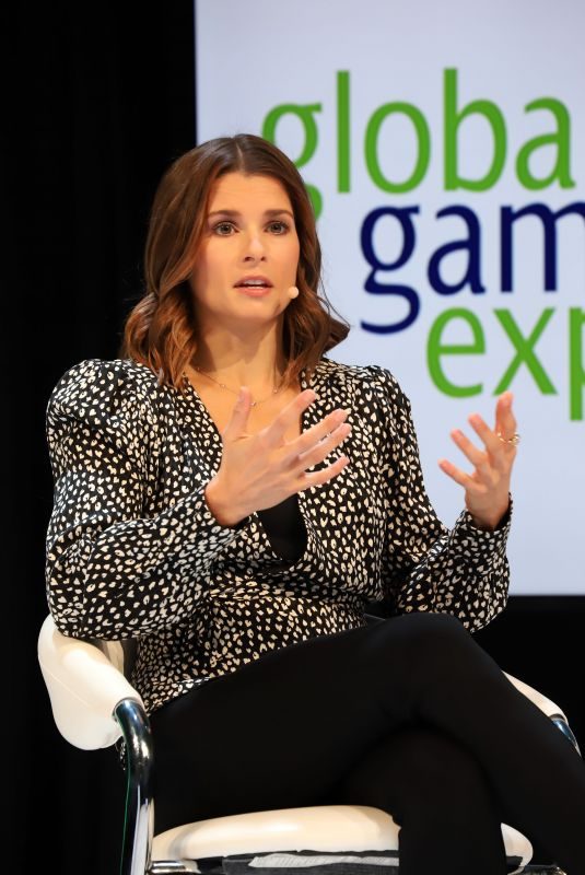 DANICA PATRICK at Pretty Intense – How Drive and Determination Fuel Danica Patrick’s Success in Las Vegas 10/16/2019