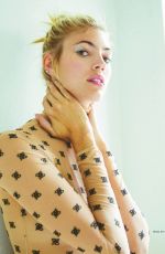 DEVON WINDSOR in Ele Magazine, Portugal November 2019