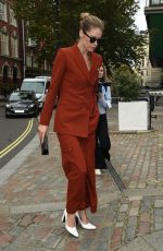 DOUTZEN KROES Arrives at The One Young World Summit in London 10/23/2019