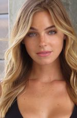 ELIZABETH TURNER at a Photoshoot, August 2019