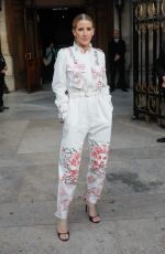 ELLIE GOULDING at Stella McCartney Show at Paris Fashion Week 09/30/2019