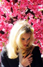 ELSA HOSK on the Set of a Photoshoot in New York 10/05/2019