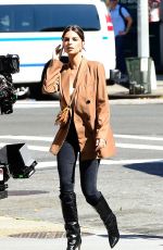 EMILY RATAJKOWSKI Heading to a Photoshoot in New York 10/02/2019