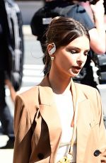 EMILY RATAJKOWSKI Heading to a Photoshoot in New York 10/02/2019