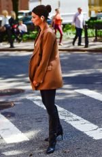 EMILY RATAJKOWSKI Heading to a Photoshoot in New York 10/02/2019