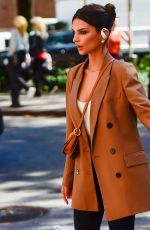 EMILY RATAJKOWSKI Heading to a Photoshoot in New York 10/02/2019