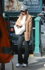 EMILY RATAJKOWSKI Out and About in New York 10/04/2019