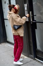 EMILY RATAJKOWSKI Out and About in New York 10/08/2019