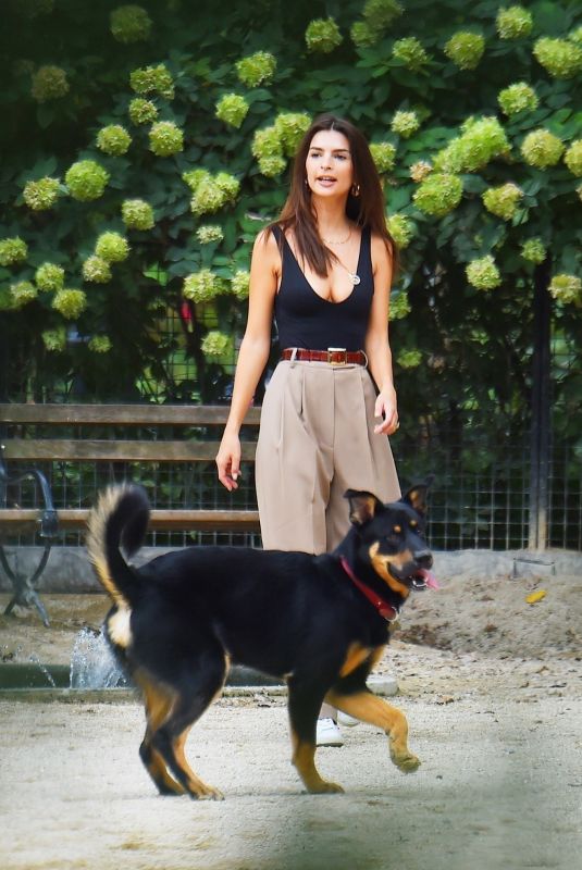 EMILY RATAJKOWSKI Out with Her Dog Colombo in New York 10/07/22019