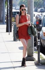 EMMA ROBERTS Out for Lunch in Los Feliz 10/09/2019