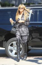 HEIDI KLUM Arrives at America