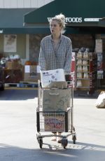 IRELAND BLADWIN Shopping at Whole Foods in Los Angeles 10/06/2019