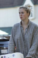 IRELAND BLADWIN Shopping at Whole Foods in Los Angeles 10/06/2019